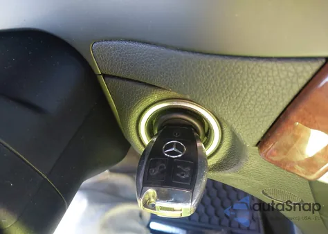 2012 Mercedes-Benz C 300 Luxury 4Matic/Sport 4Matic из США, поврежденный, VIN WDDGF8BB4CA612099